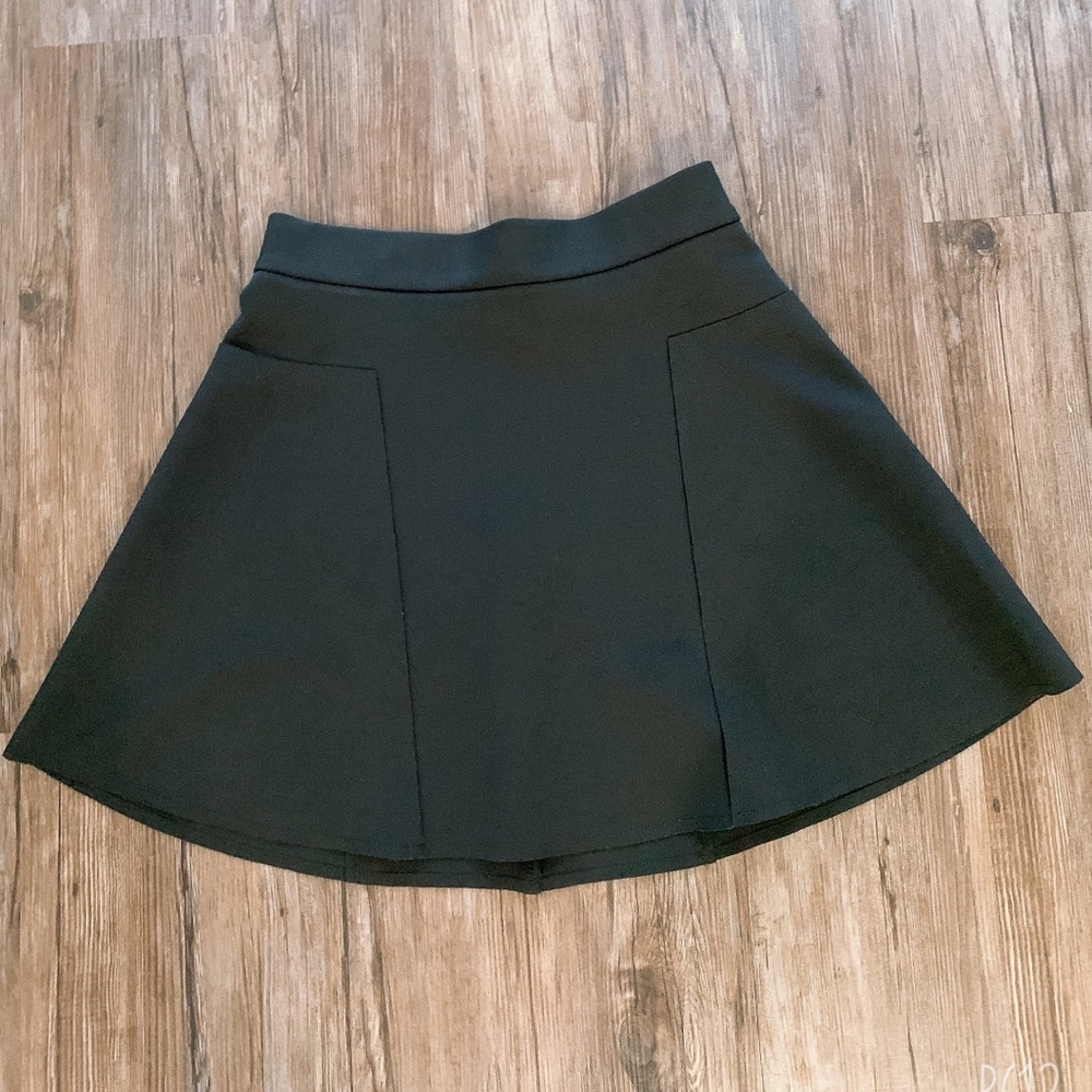 Topshop Black mini skirt, NWOT